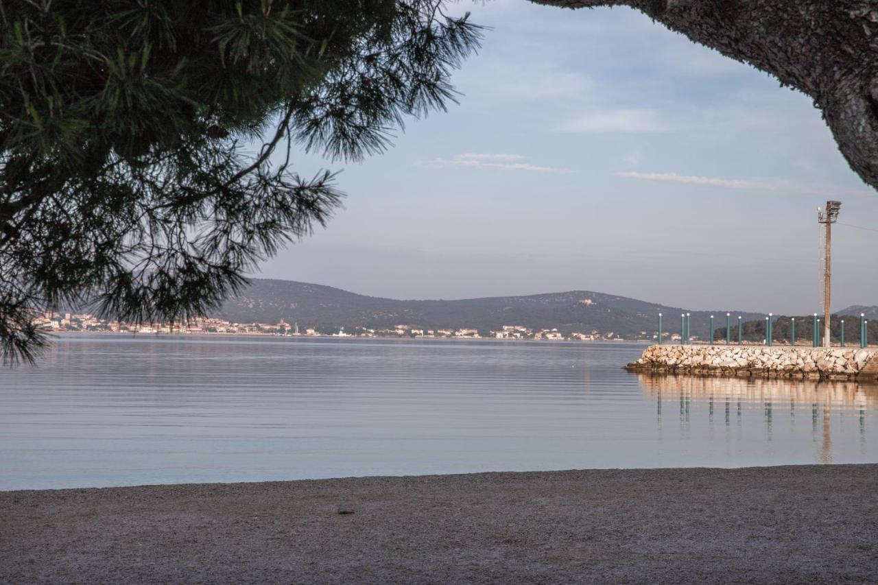 Apartmani Dina Biograd Na Moru Luaran gambar