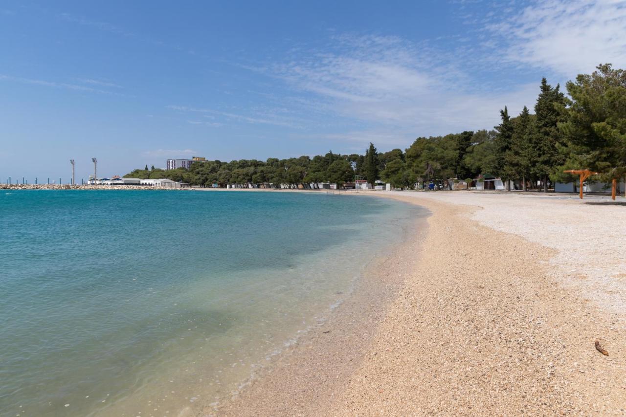 Apartmani Dina Biograd Na Moru Luaran gambar