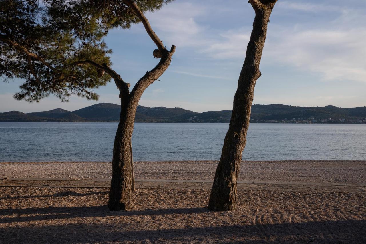Apartmani Dina Biograd Na Moru Luaran gambar