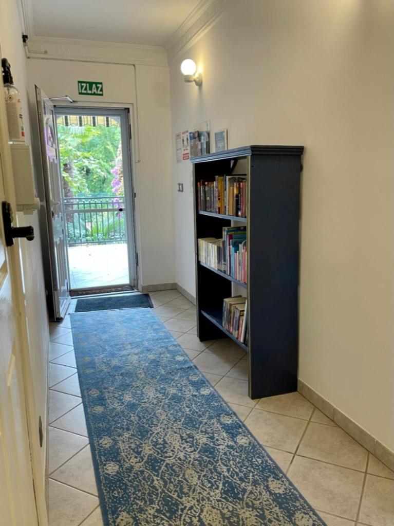 Apartmani Dina Biograd Na Moru Luaran gambar