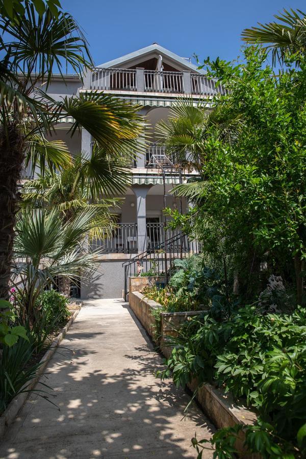 Apartmani Dina Biograd Na Moru Luaran gambar