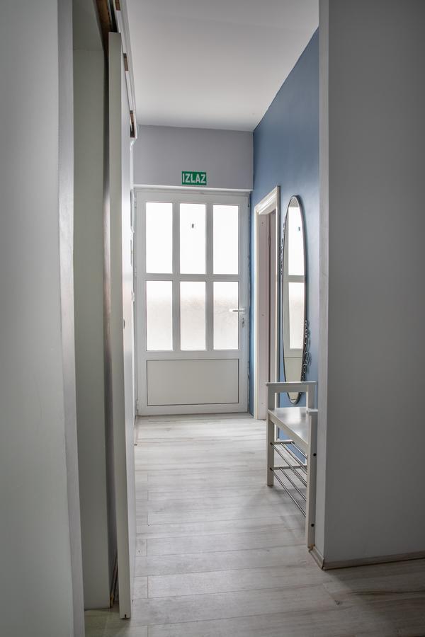 Apartmani Dina Biograd Na Moru Luaran gambar